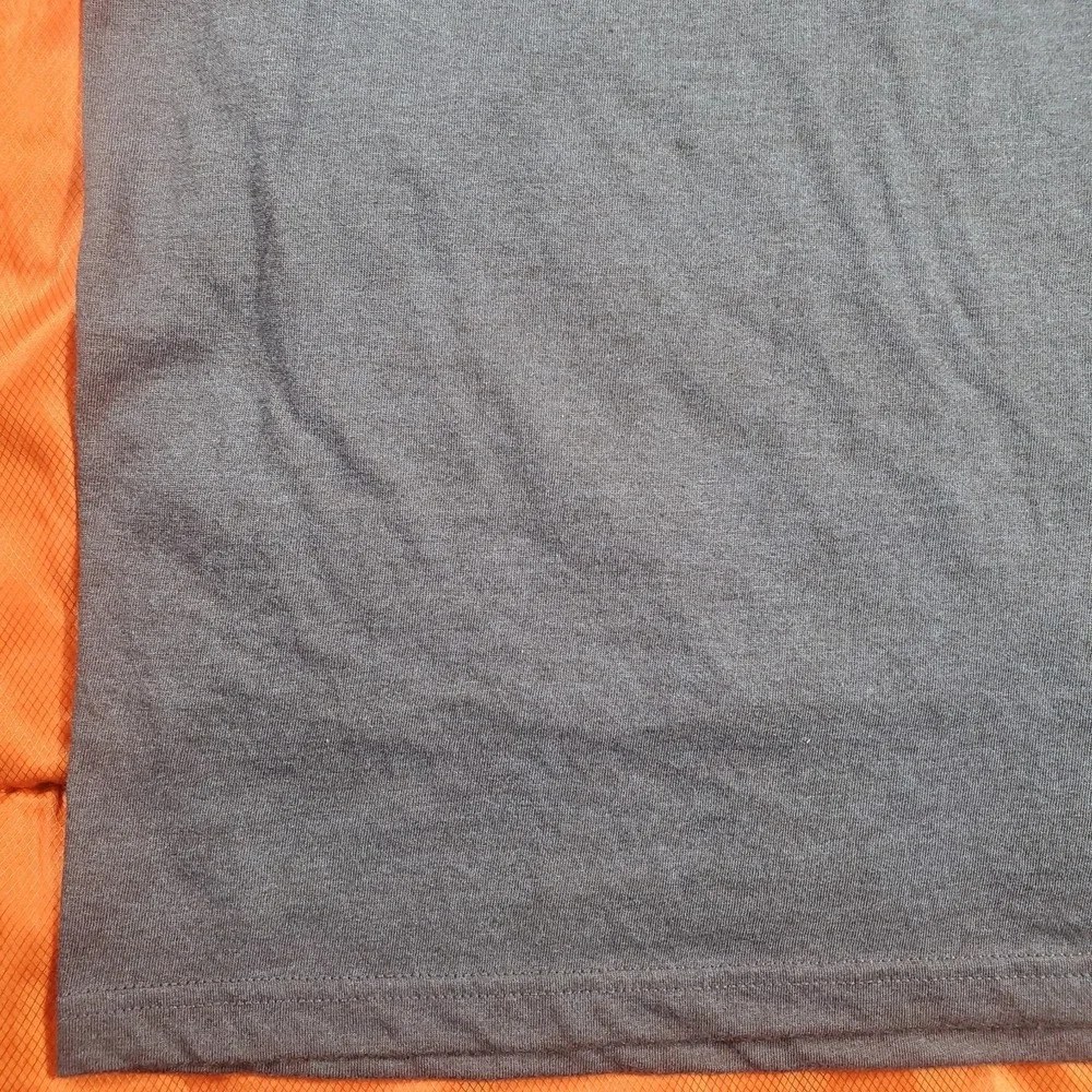 NWT RVCA Peace‎ Bones Knuckles Men's Small Short Sleeve T-Shirt Grey MSRP: $30